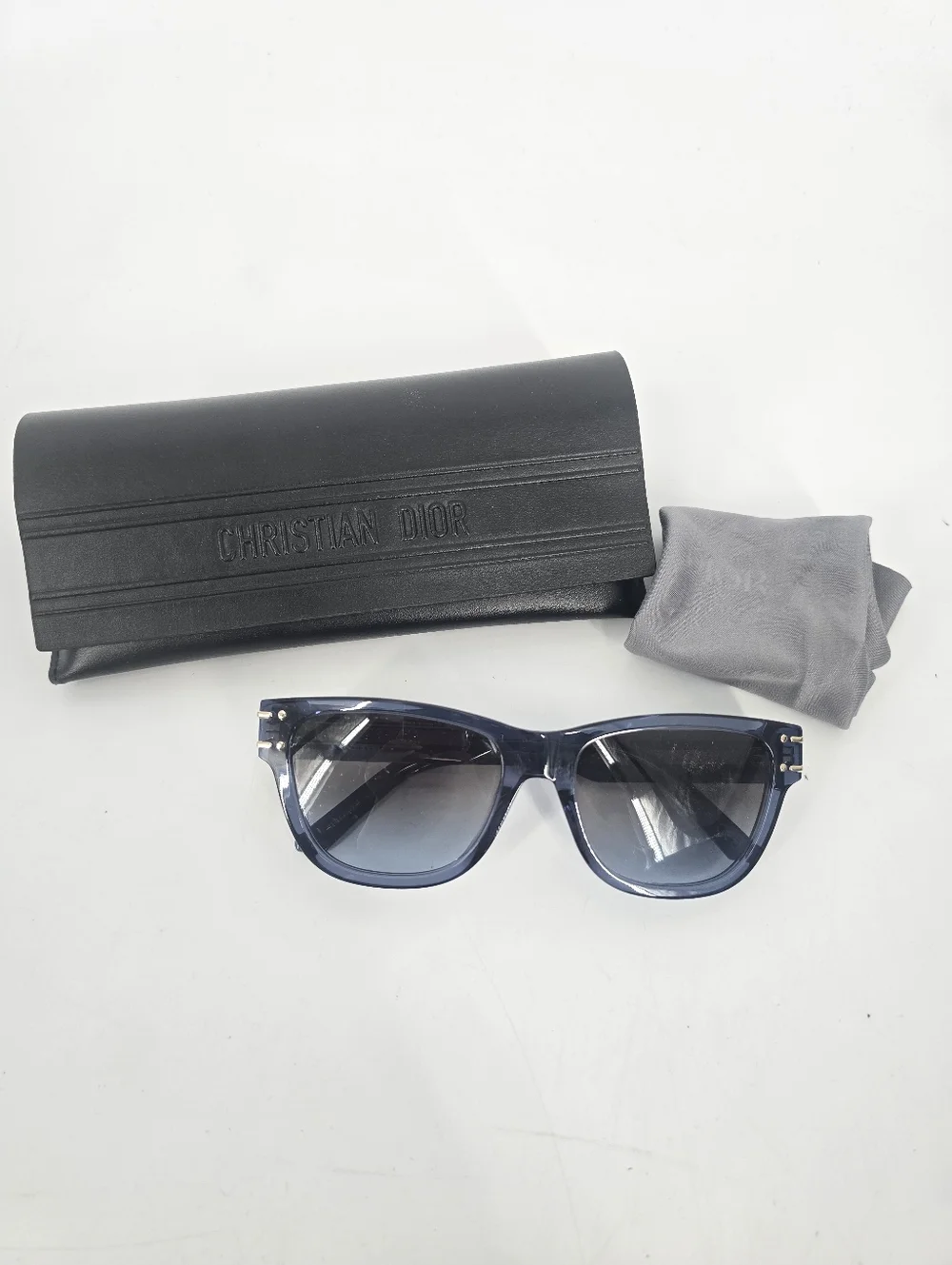 Dior DiorSignature S6U Butterfly Sunglasses in Translucent Blue Gradient - Picture 2 of 10